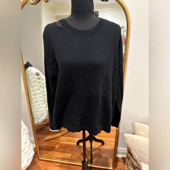 Lisa Todd LOVER EMBROIDERED RAINBOW HEART SWEATER - Picture 2 of 13